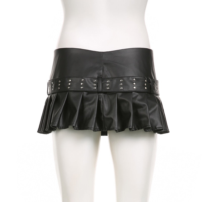 Y2K Fashion Women Letter Print O Neck Short Sleeve Slim Crop Top and PU Leather Pleated Skirt Two Piece Sets
