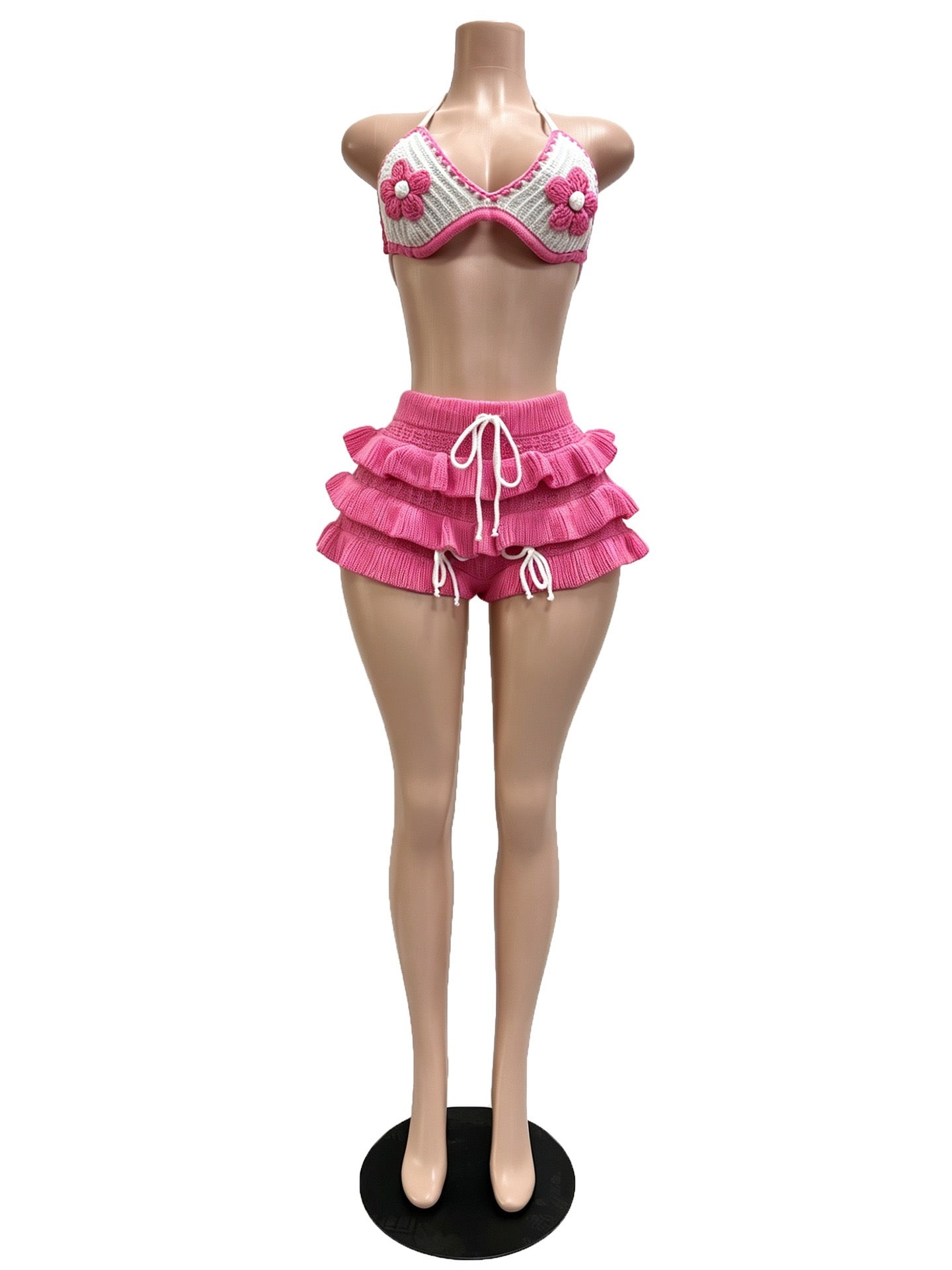 Women's Knitted Crochet 2 Piece Sets Sexy 3D Flower Decorate Bikini Tops and Ruffles Shorts Matching Beach
Vacation Outfits