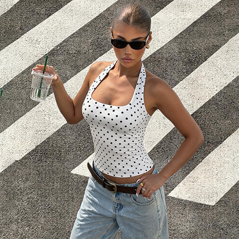Backless fitted bust-hugging summer T-shirt with V-neck and sleeveless, dotted short top