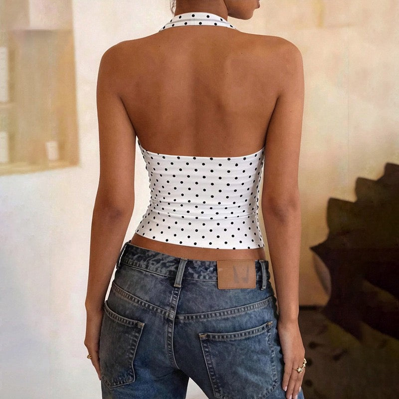 Backless fitted bust-hugging summer T-shirt with V-neck and sleeveless, dotted short top