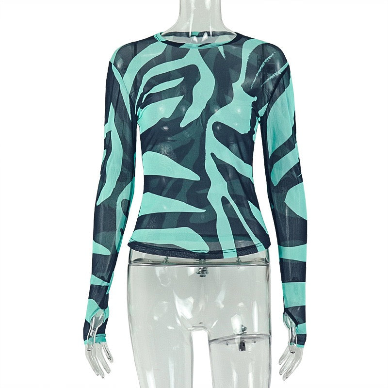 Fashionable women's printed striped T-shirt, street-style round neck long sleeve slim-fit versatile top