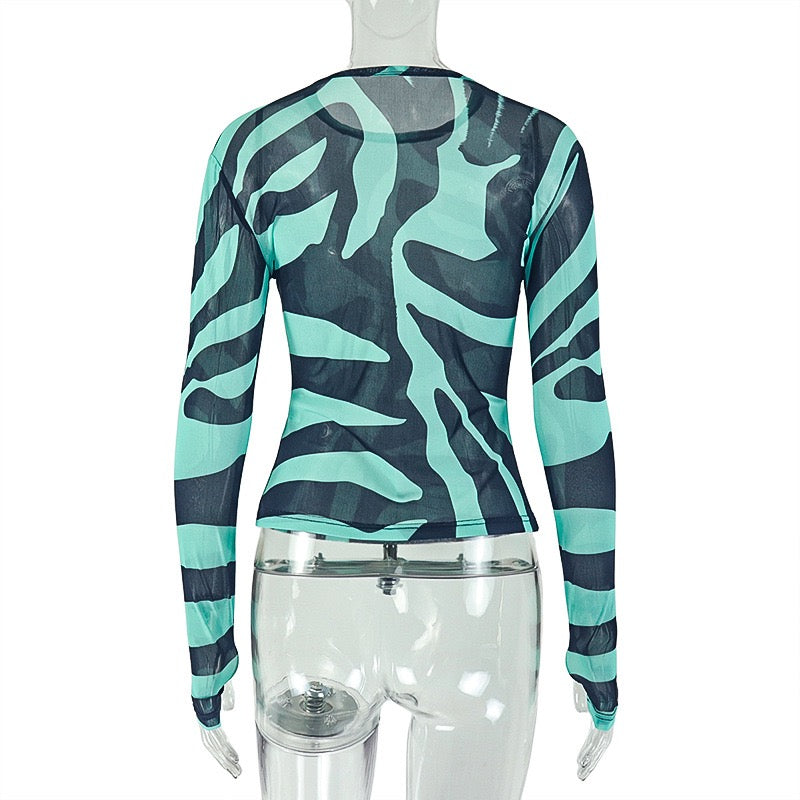 Fashionable women's printed striped T-shirt, street-style round neck long sleeve slim-fit versatile top