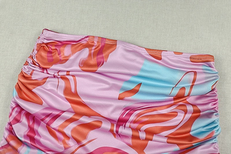Printed fashionable vacation travel dress set - sweet V-neck top and short two-piece set - trendy