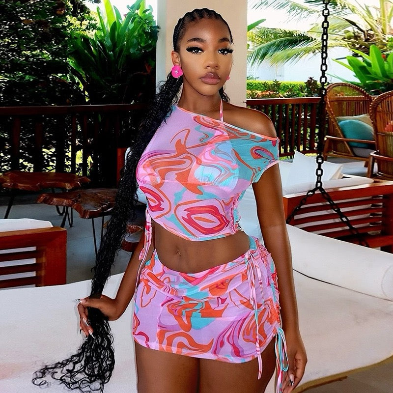 Printed fashionable vacation travel dress set - sweet V-neck top and short two-piece set - trendy